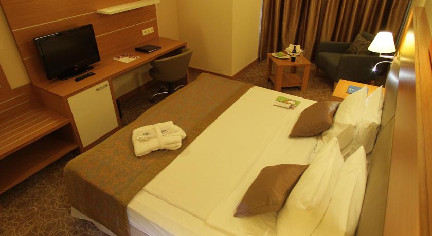 Dedeman Otel
